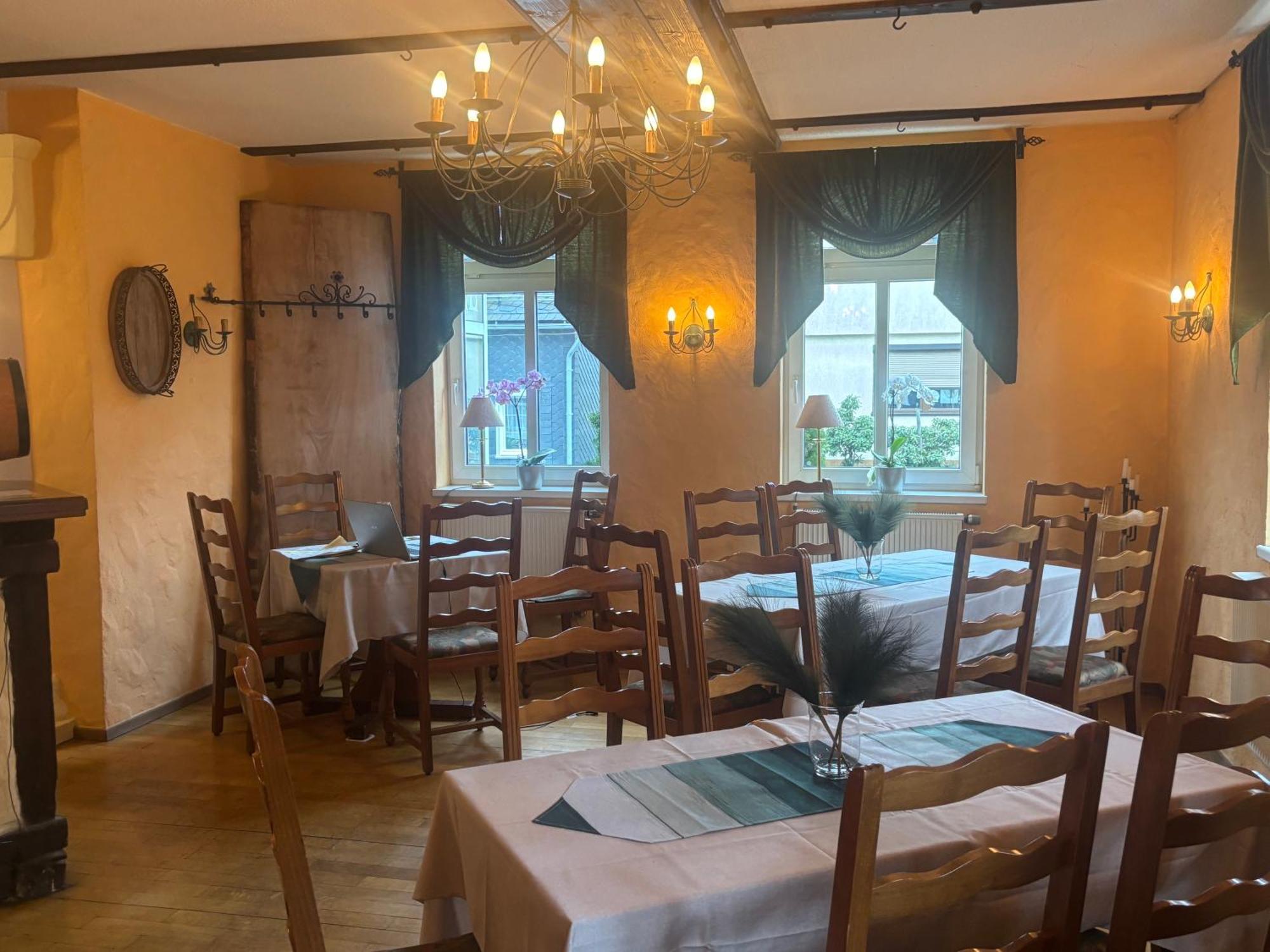 Hotel Burghof Oberweißbach Buitenkant foto